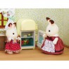 Maman Lapin chocolat et réfrigérateur – Sylvanian Families 2202